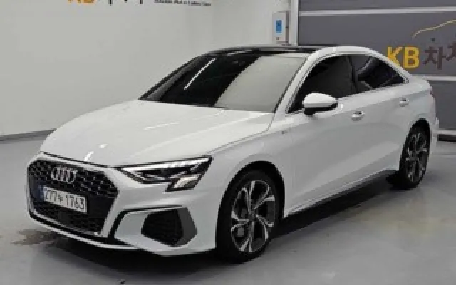 그랜드카니발 중고차 A3(8Y) 40 TFSI 프리미엄 매물 사진 1 - 2023/11 8,200km
