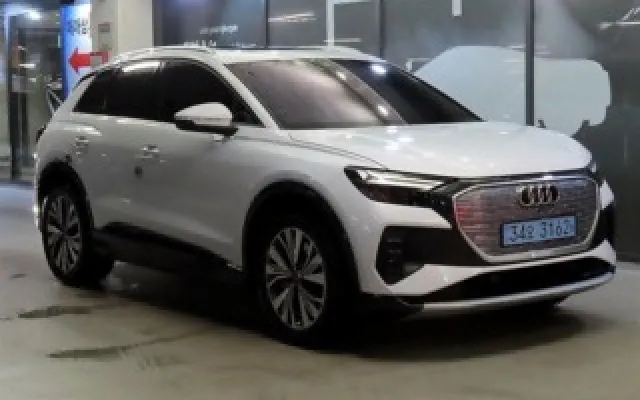 그랜드카니발 중고차 Q4 e-트론 45 매물 사진 6 - 2026/03 7,695km