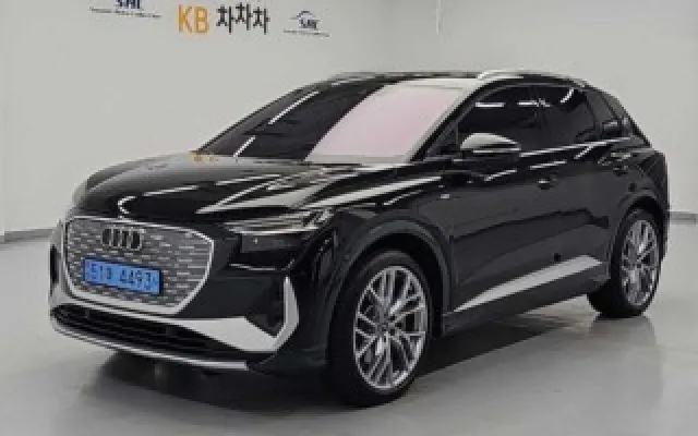 그랜드카니발 중고차 Q4 e-트론 45 매물 사진 19 - 2026/03 7,920km